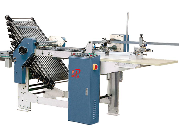 FSD 3610 / 4710 (10 comb + 0 knife) automatic folding machine